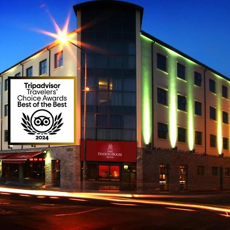 Station House Hotel Летеркени Екстериор снимка