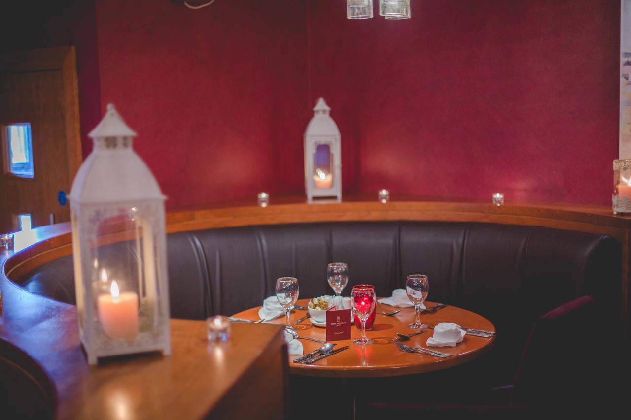 Station House Hotel Летеркени Екстериор снимка