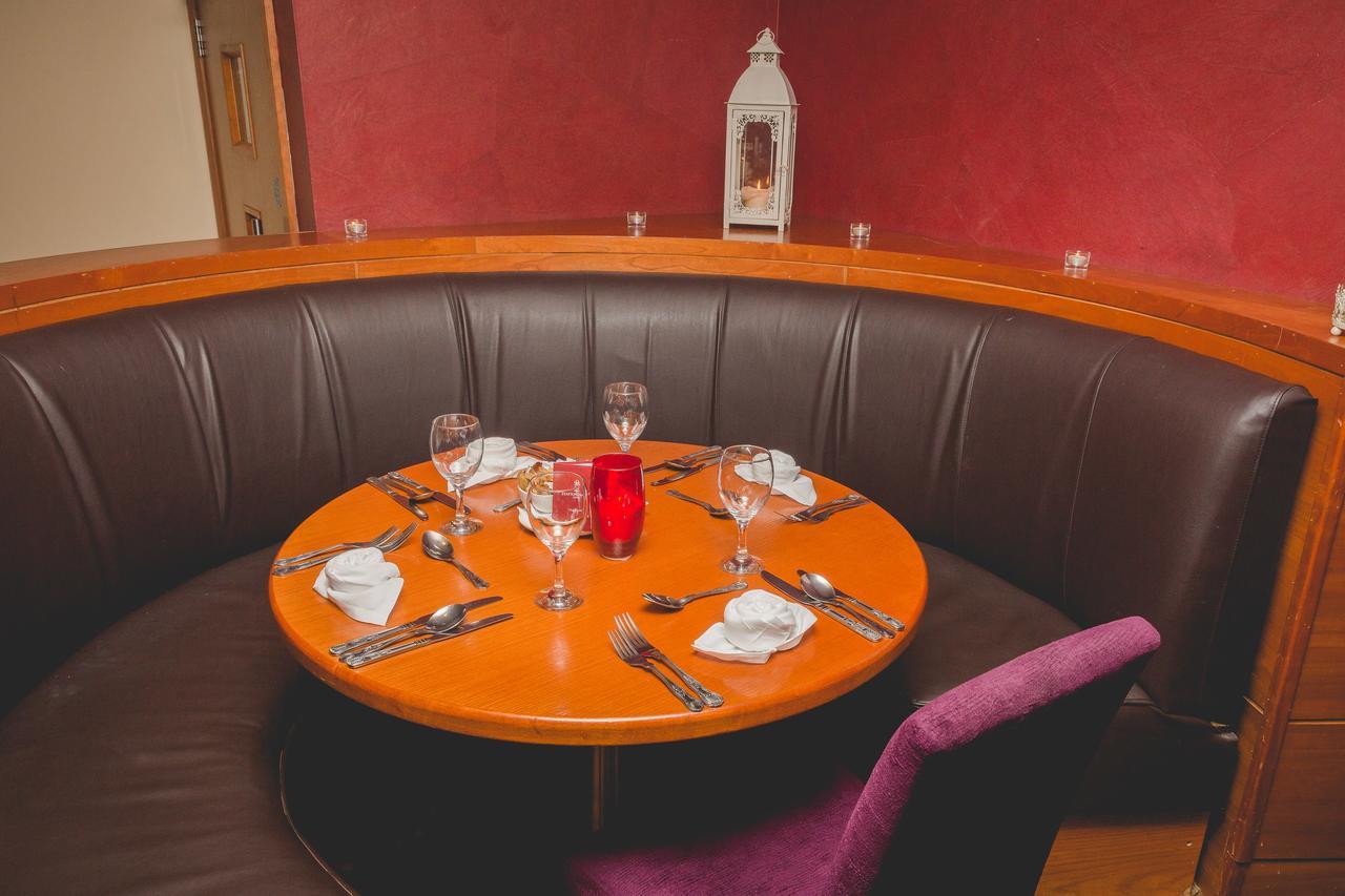 Station House Hotel Летеркени Екстериор снимка